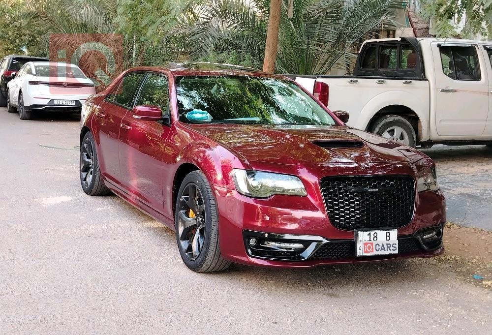 کرایسلەر 300